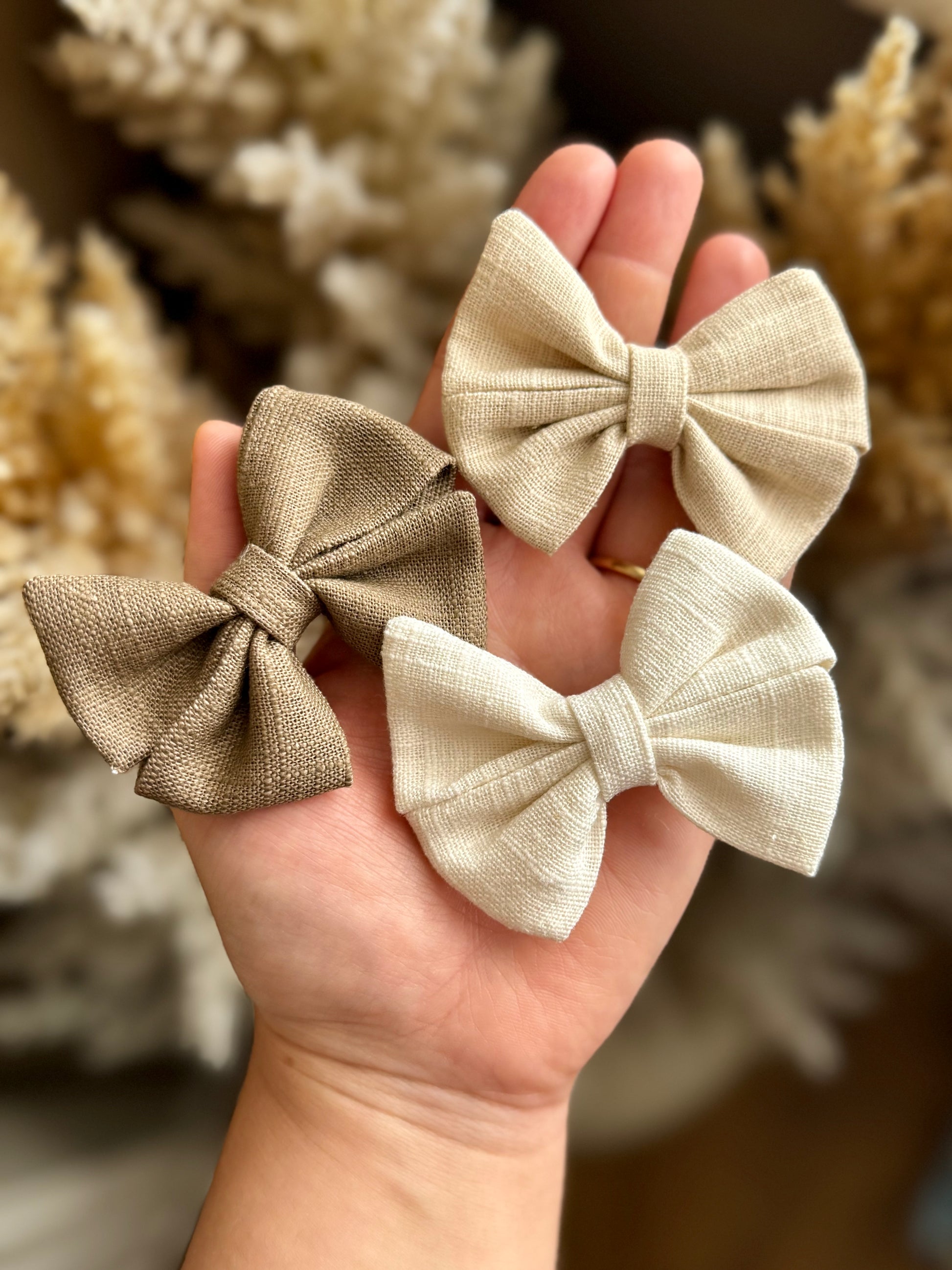 Linen Pinwheel Bow